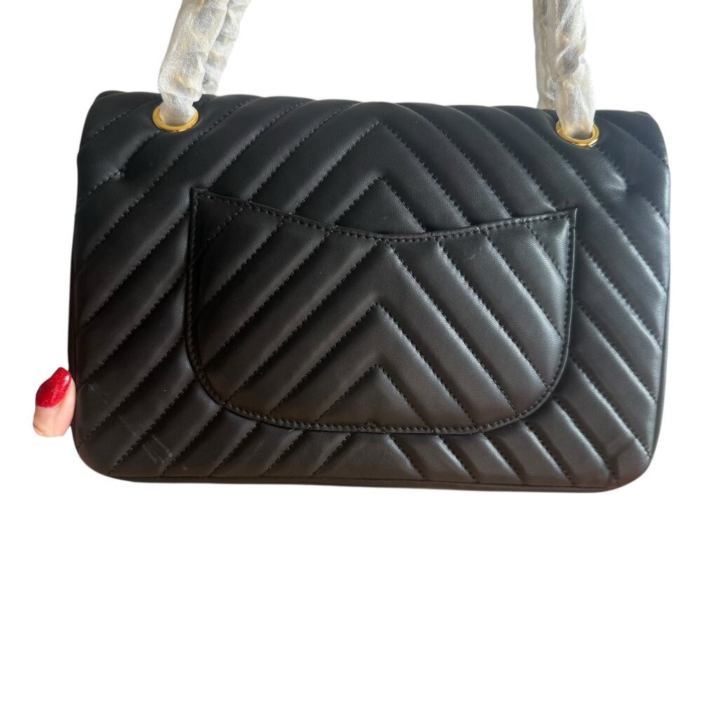 Inspired Vegan Leather Black Chevron Bag With Flap New - Picture 3 of 7